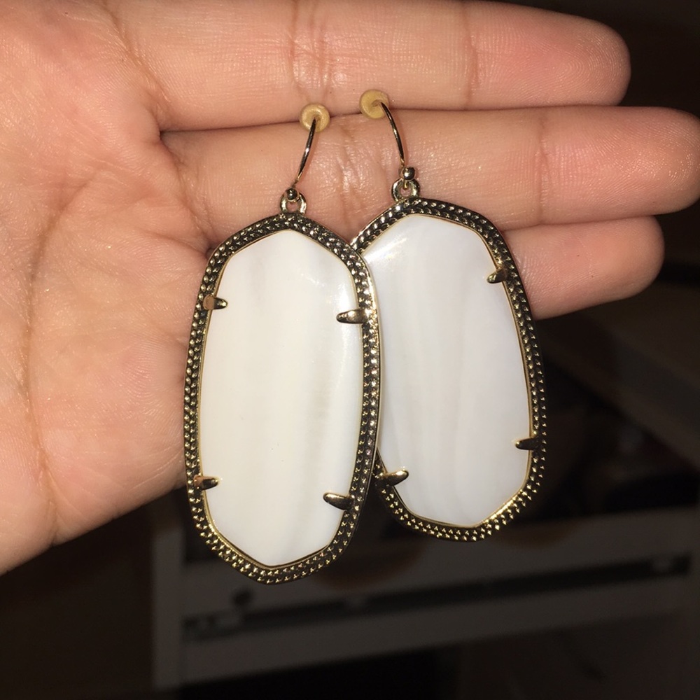Kendra Scott Danielle Earrings